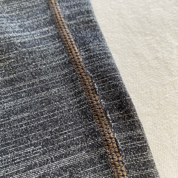 Athleta Dark Gray Work Out Leggings Size Small - Picture 6 of 6